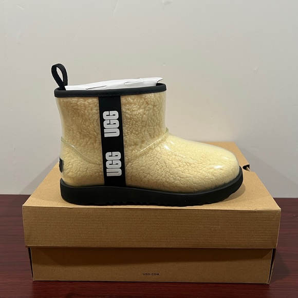 Ugg, Girls, Classic Clear Mini, 1112386K, Cream & Black - Picture 1 of 12